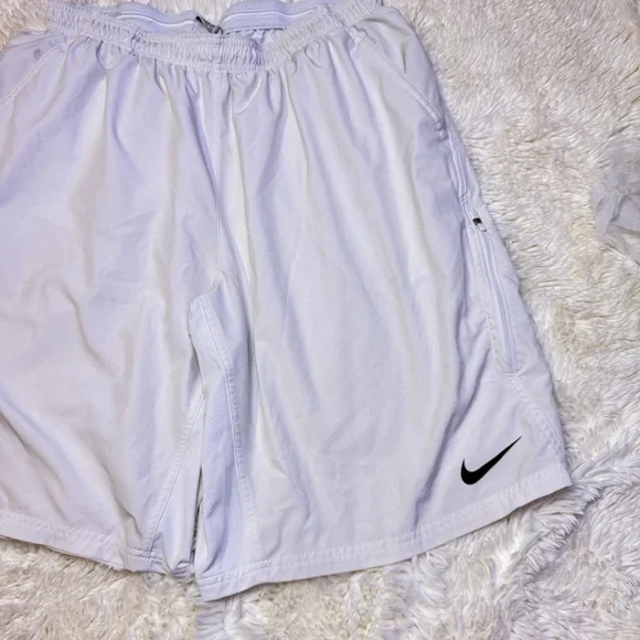 Nike Mens XXL white Athletic Shorts no liner 11” inseam additional zipper pocket - Picture 2 of 10